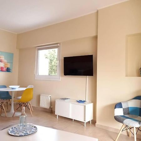 Appartement Blue -Spacious 1Bdr Corner Flat/Balcony/View à Athènes Extérieur photo
